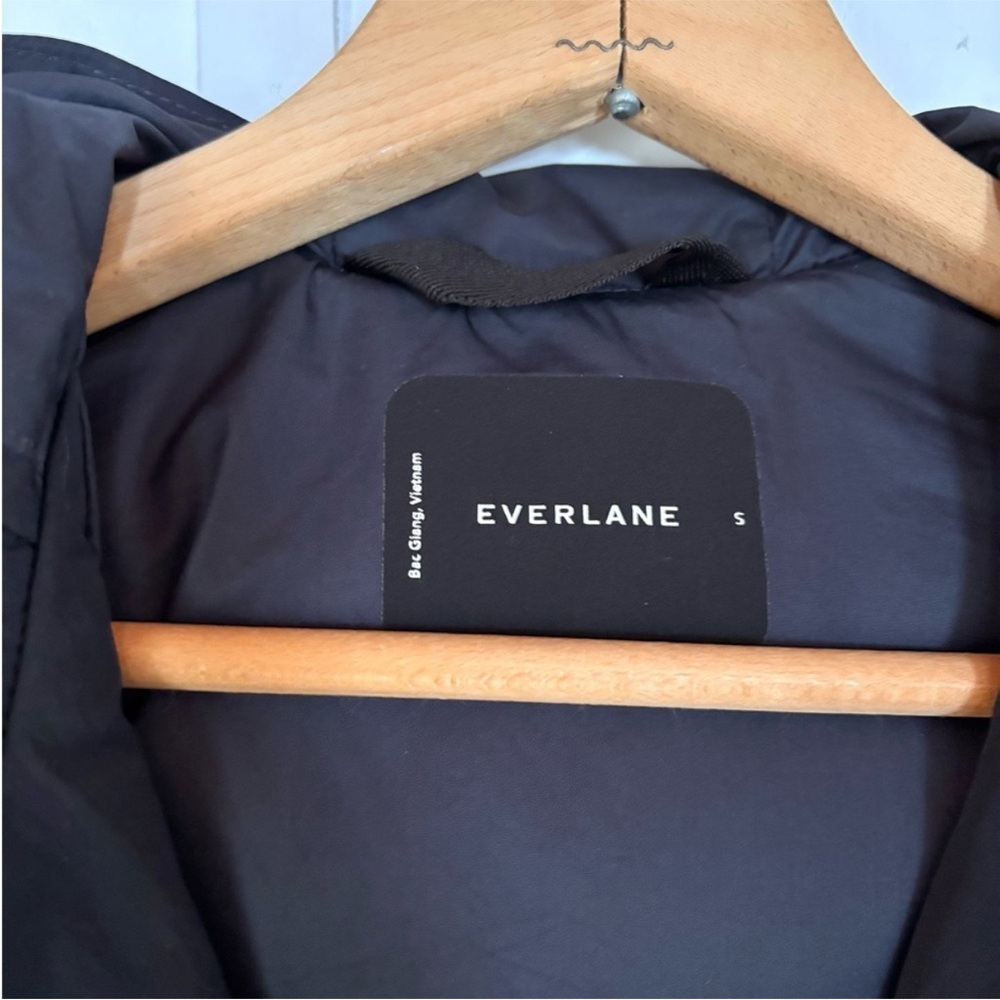 Everlane ReNew Women's Navy Hooded Short Puffer Coat Jacket Size Small - Picture 9 of 11